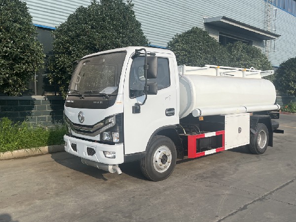 5000L DONGFENG fuel refueling tank truck