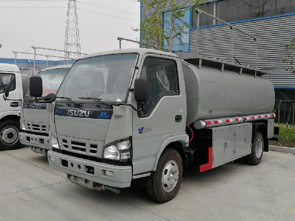 5000L ISUZU fuel refueling tank truck