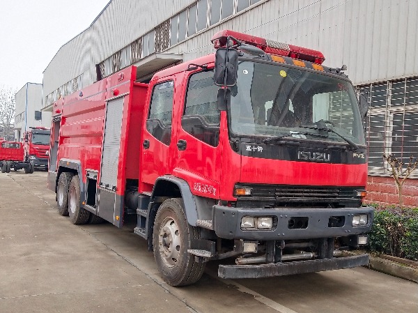 6x4 ISUZU Foam And Water Fire Fighting Truck