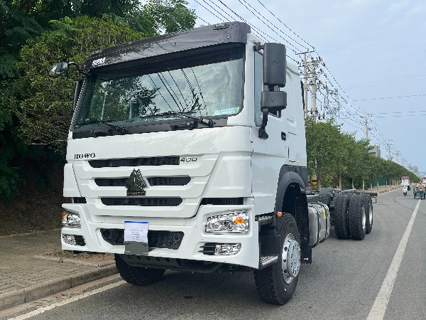 400hp SINO TRUK HOWO Truck Chassis